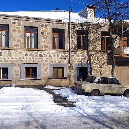 Verishen Guest House B&B Горис Экстерьер фото
