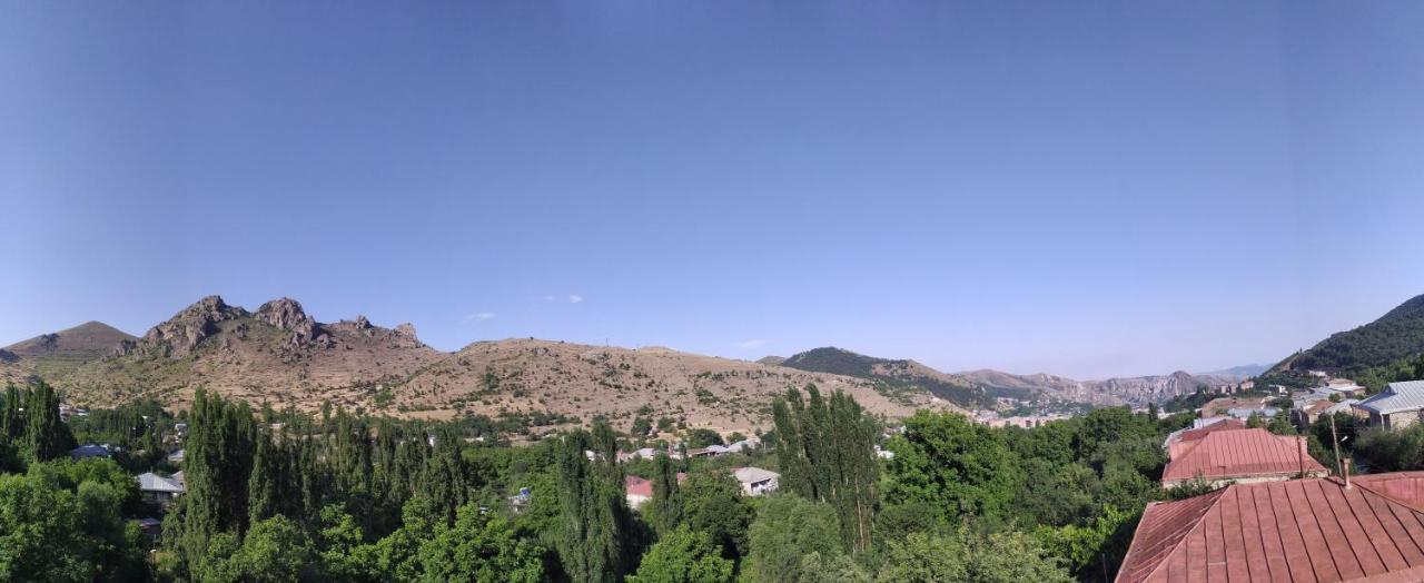 Verishen Guest House B&B Горис Экстерьер фото
