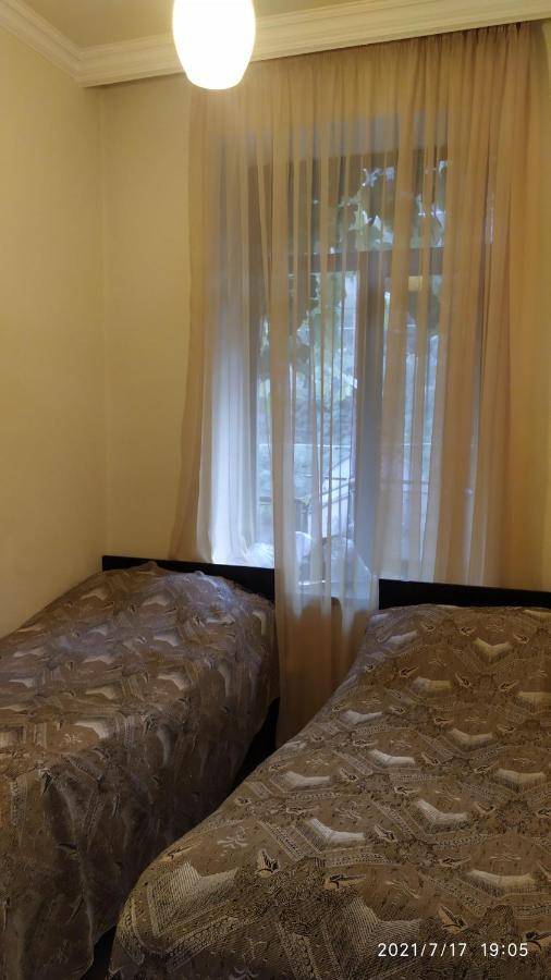 Verishen Guest House B&B Горис Экстерьер фото