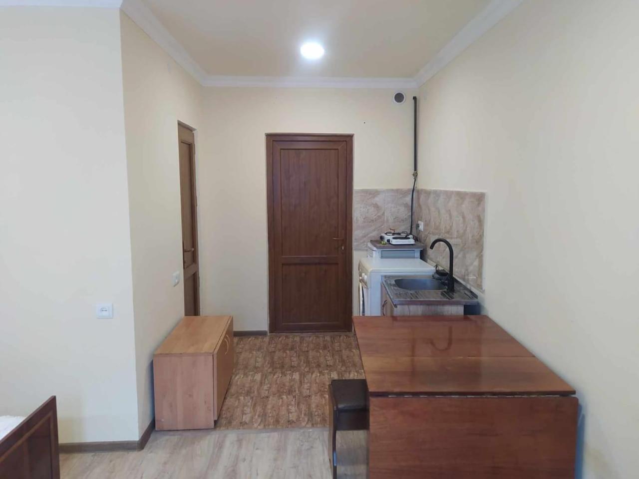 Verishen Guest House B&B Горис Экстерьер фото