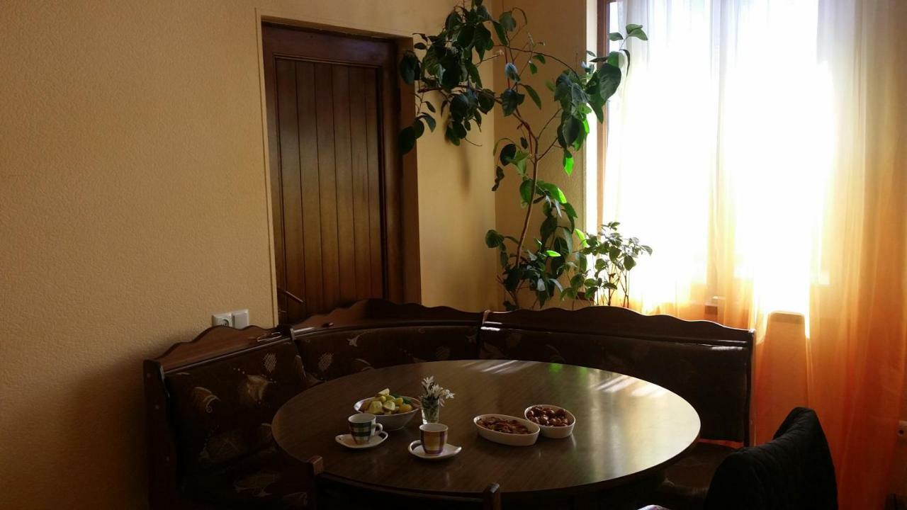 Verishen Guest House B&B Горис Экстерьер фото