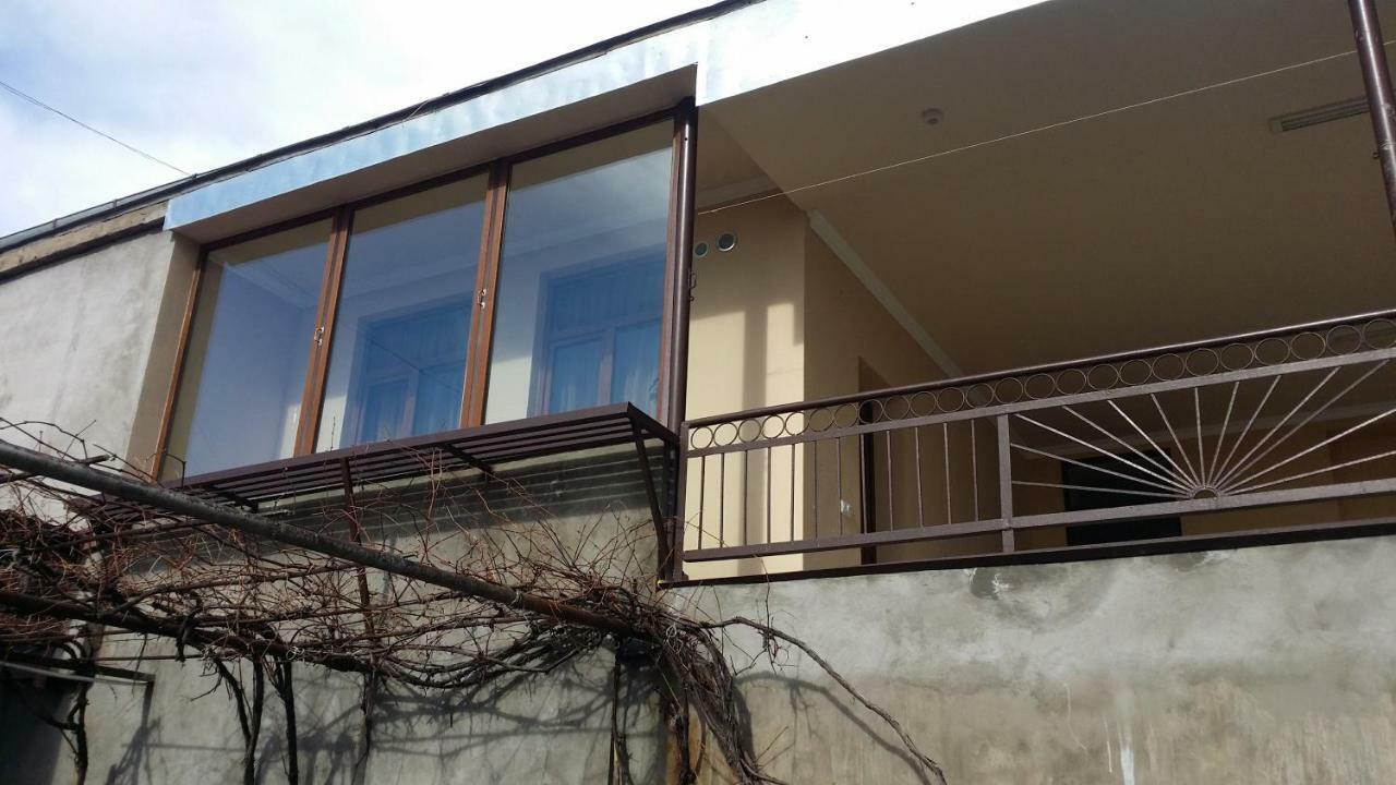 Verishen Guest House B&B Горис Экстерьер фото